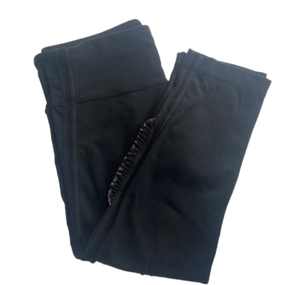 Lululemon Black Crop Leggings Women's Size 8 Ruffle